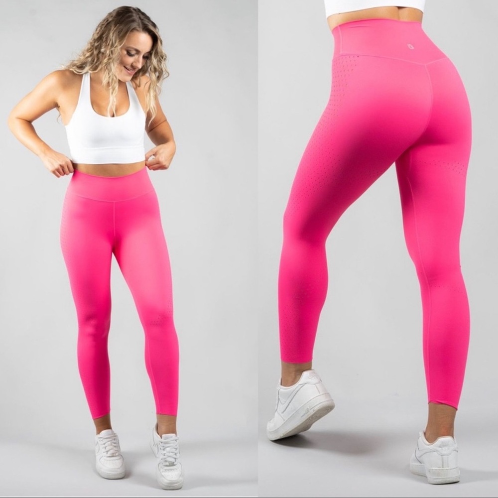 NWT BuffBunny Vibe Neon Pink 7/8 Leggings Women’s Small With Laser Detailing